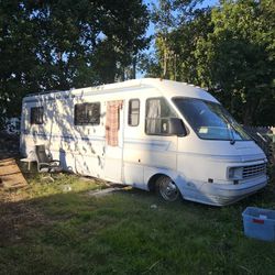 1990 National RV Dolphin (2740) model 2740