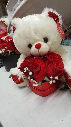 Teddy with fresh Roses