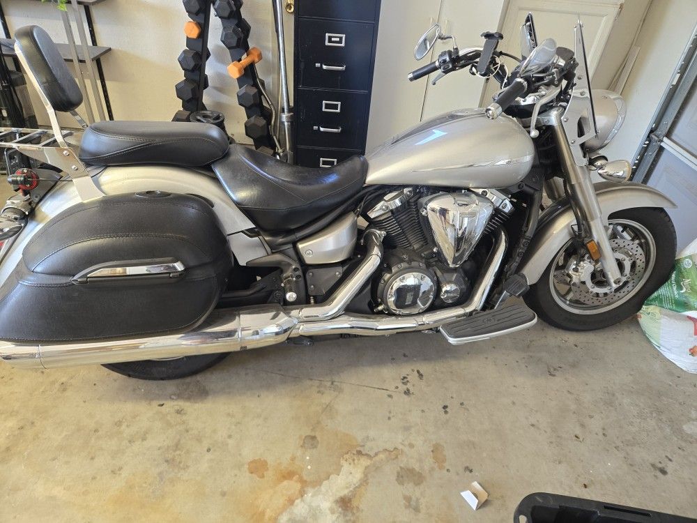 Yamaha Vstar 1300