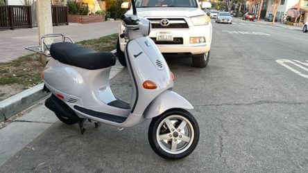 2001 Vespa 150 cc ET4