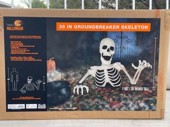 Halloween Groundbreaker Skeleton