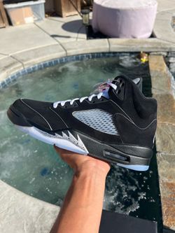 Jordan 5 Retro “Black Metallic” Size 10