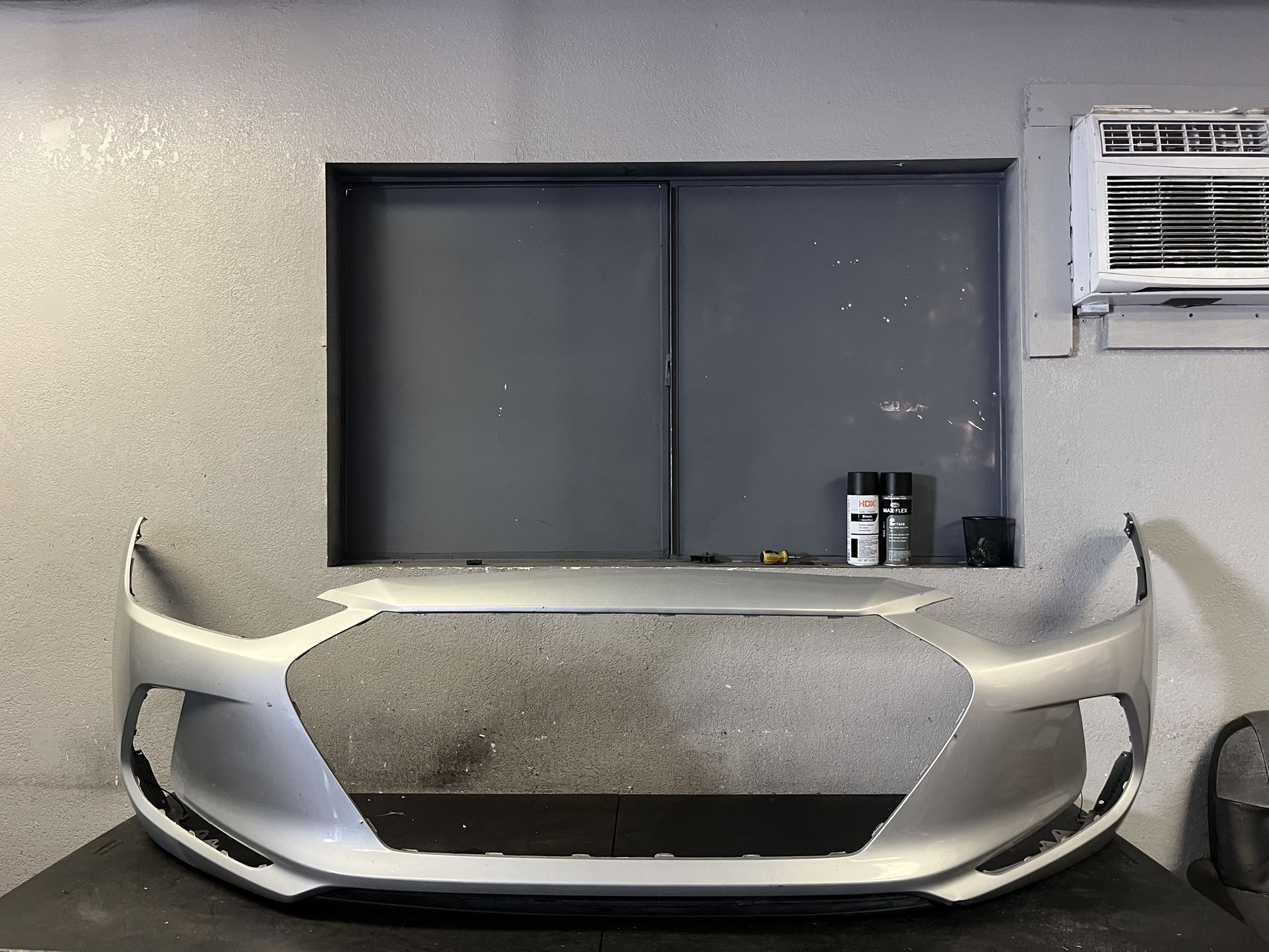 2017-2018 HYUNDAI ELANTRA FRONT BUMPER OEM USED
