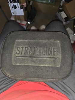 STRAITLINE STUD FINDER AND STRAIGHT LINE LAZER