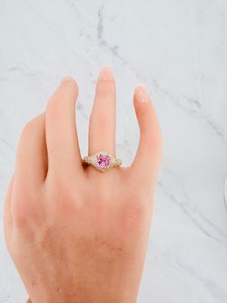10K Solid Gold heart Pink & White Cubic Zirconia Cocktail Ring, Women's Size 7.5  Make a statement with this women's cocktail ring in genuine 10K soli