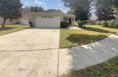 Charming Single Family House Available For Sale