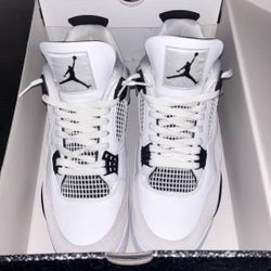 Air Jordan 4s Military Black 