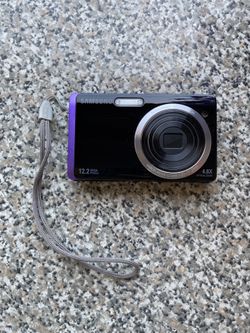 Samsung 12.2MP digital camera (purple)