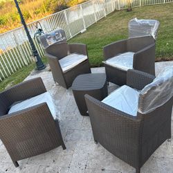 Outdoor -  Patio - Furniture - Set -NEW 