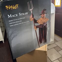 Spirit Halloween – Mack Straw Animatronic – 7 ft 9 in – NEW in Box – 