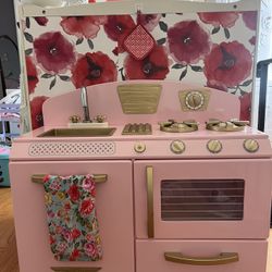 Kidkraft Pretend Play Kitchen