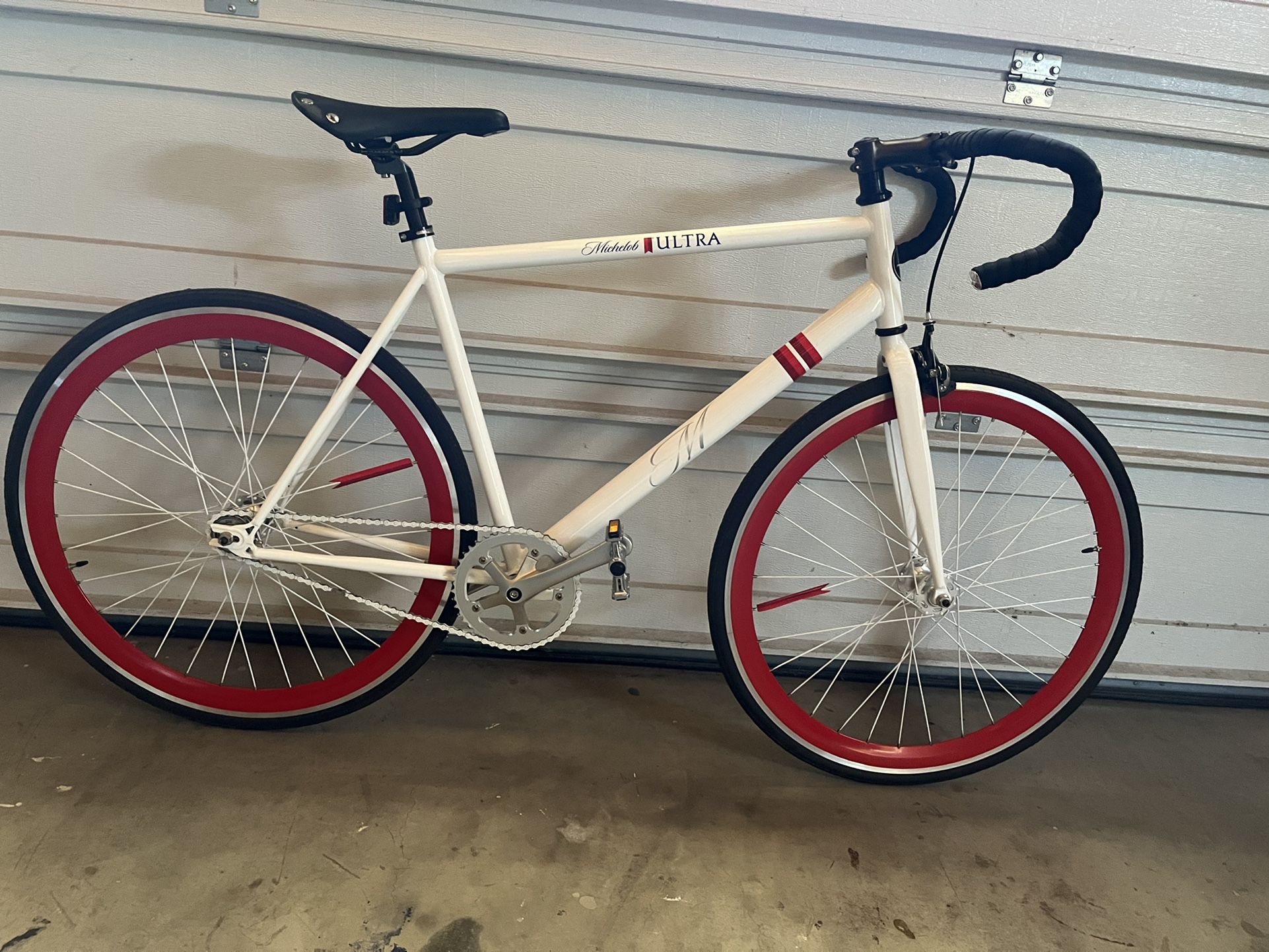 Single Speed . Almost new, Break on handlebars