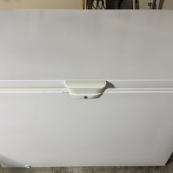 Whirlpool Chest Freezer 15-cu Ft - Fate, TX