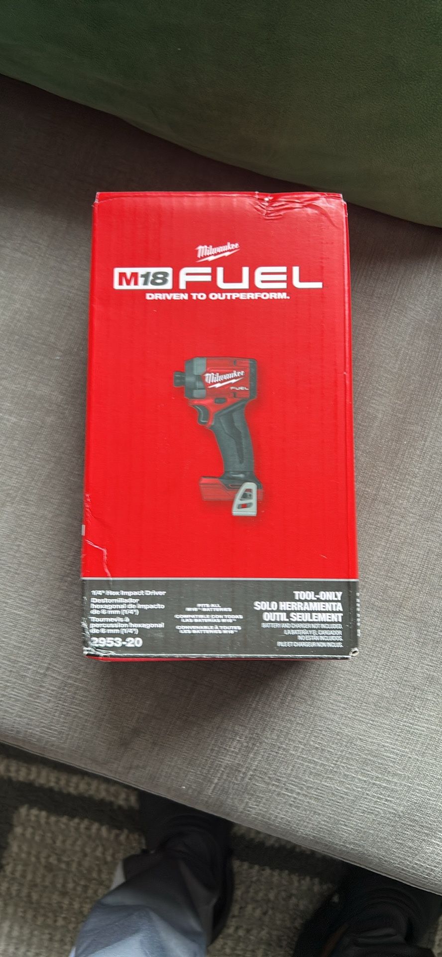 milwaukee m18 fuel 1/4 hex impact driver