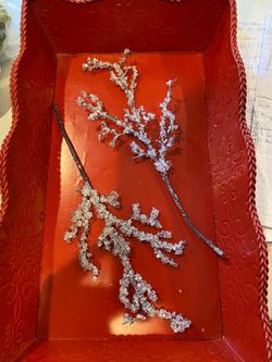 Decorative leaves