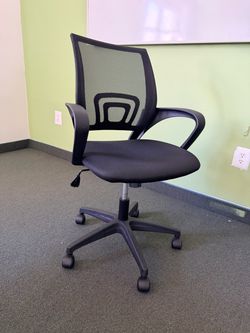 🔥 MAKE AN OFFER! Conference Table & 6 Office Chairs 🔥