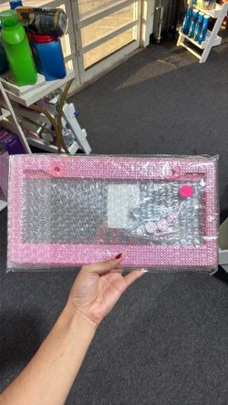 License plate decoration