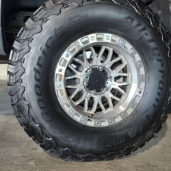Bfg Tires With Lock Offroad Wheels 
