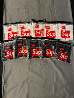 Supreme socks