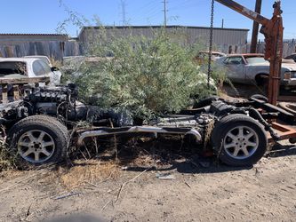 Mercedes SUV Chassis Engine Wheels