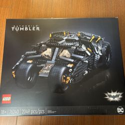 LEGO DC Batman The Dark Knight Trilogy Batmobile Tumbler (76240) NEW SEALED