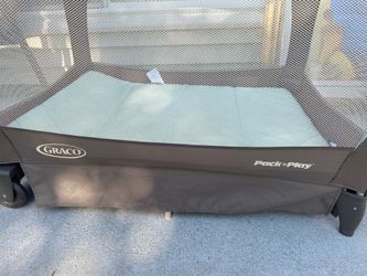 Baby crib