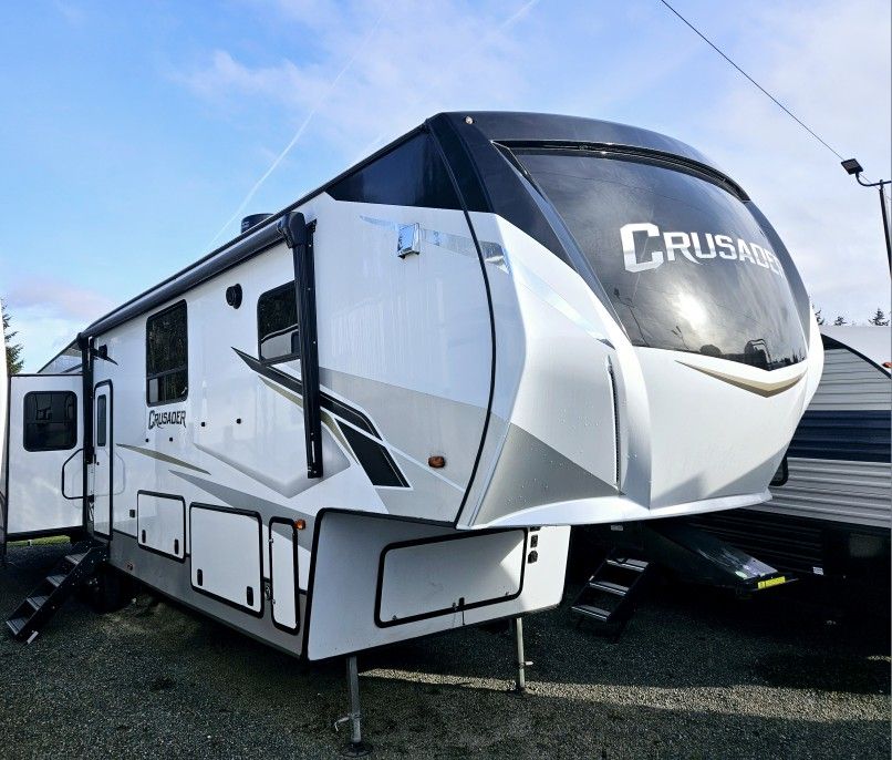 2022 Forest River Prime Time Crusader 382MBH