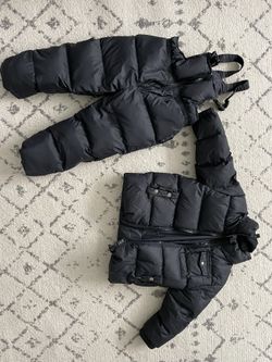 Winter Suit Kids Size 3-4 /100       31-38pounds 