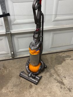 Dyson dc 25 vacuum cleaner