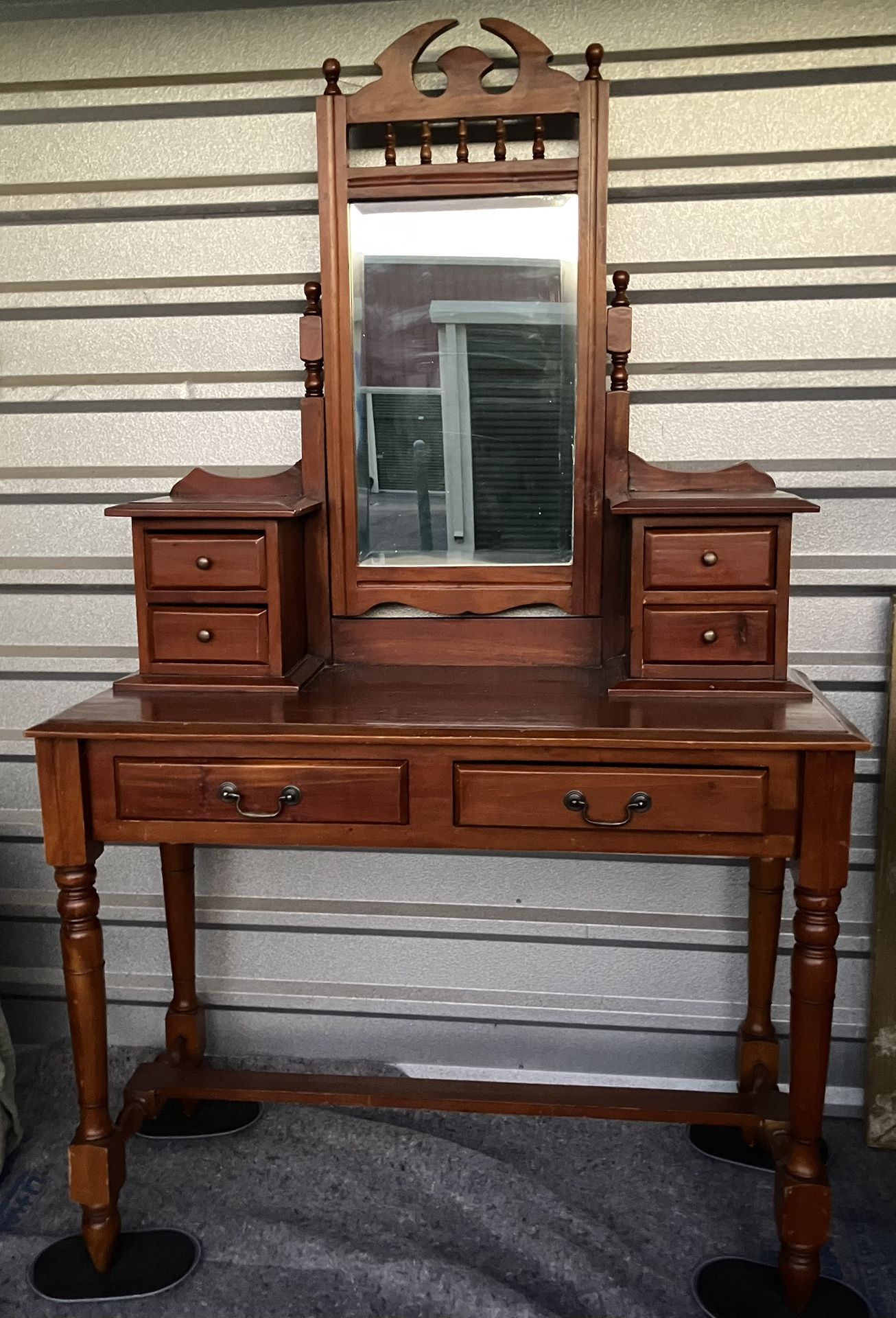 Antique Walnut Vanity With Mirror