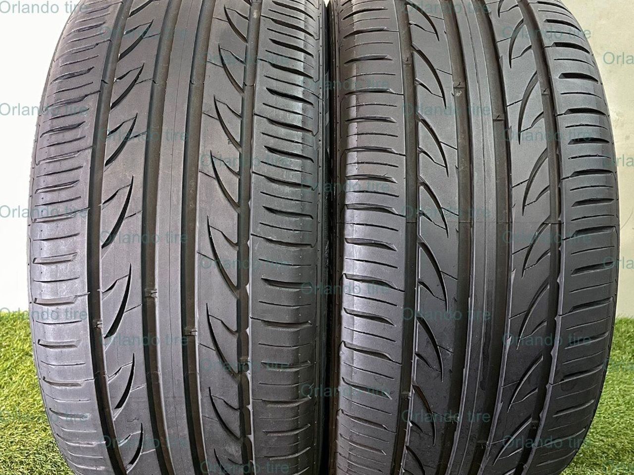 D38 245 40 18 97W LionHart LH-503 - 2 Used Tires 85% Life