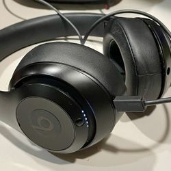 Beats by Dr. Dre Studio3 Wireless Over Ear Headphones - Black/Red