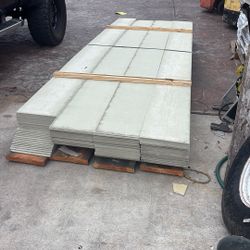 Soffet De 12”x12’