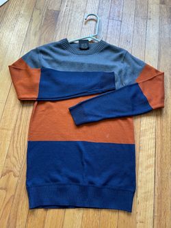 Street Rules Colorblock Knit Sweater Youth Size 14/16 Brand/Size: Street Rules Clothing, Youth Size 14/16 (100% Polyester). Condition: Pre-owned, g