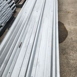 R Panel