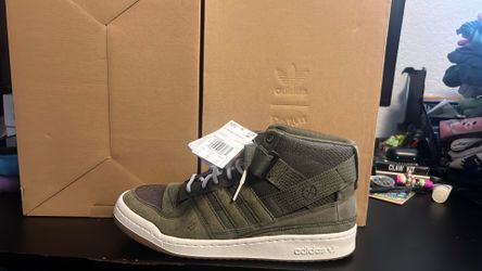 Adidas Forum Parley; Mens 12; Olistr/Shaoli/White; Basketball