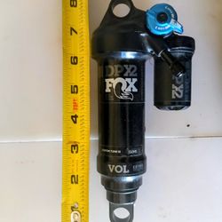 Fox Float DPX2 Performance rear shock. EVOL