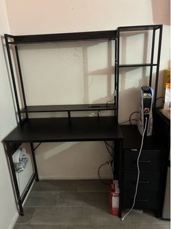 Black gaming desk/ office desk
