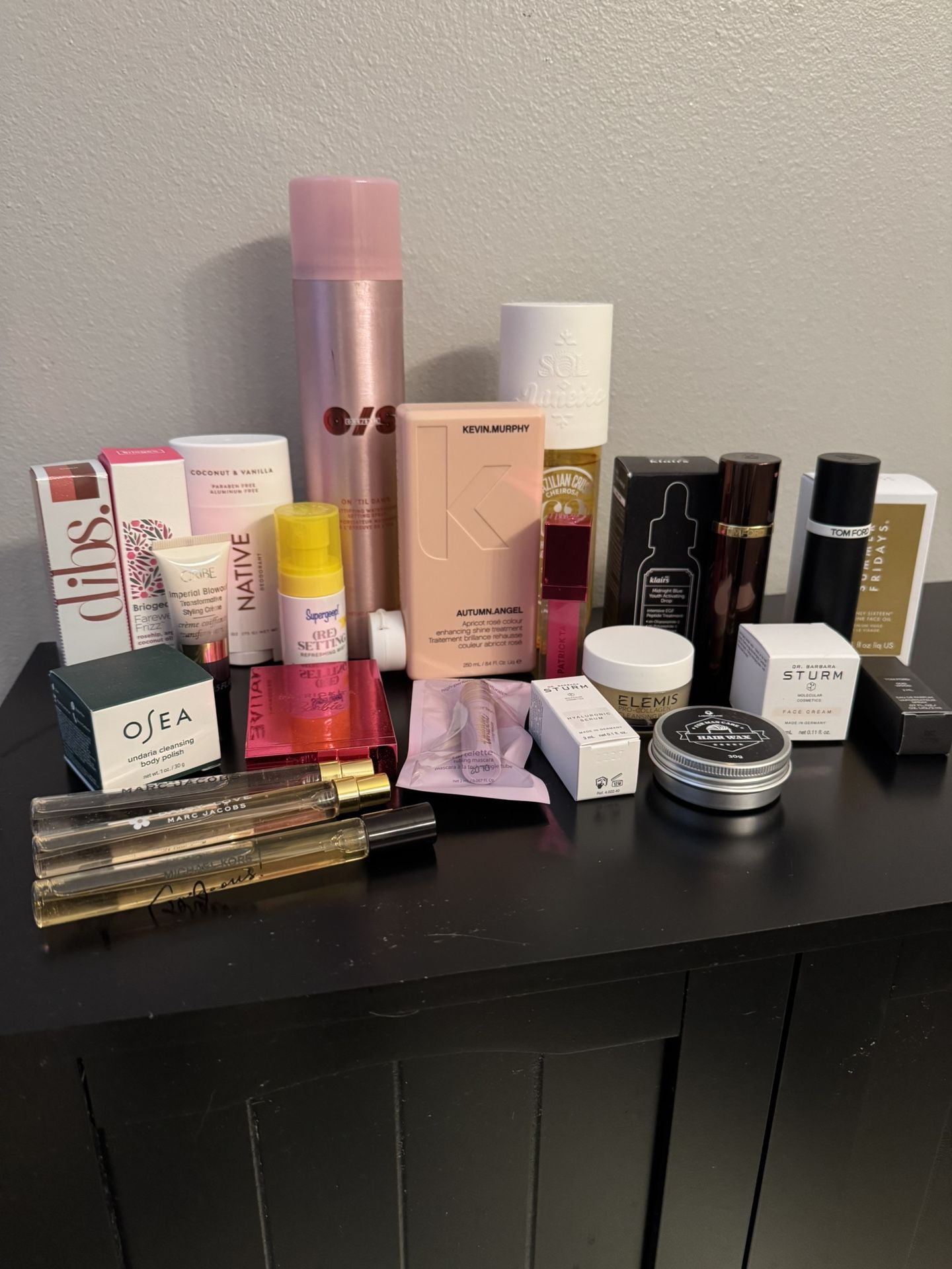 Beauty products (Tom Ford Fragrances)