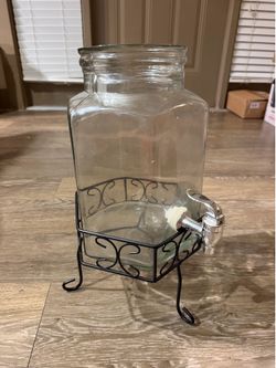 Beverage dispenser