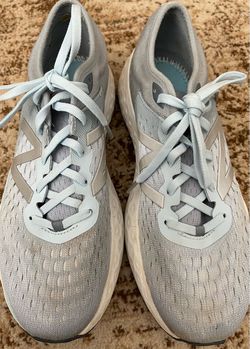 New Balance Womens Fresh Foam Blue Running Shoes Sneakers size 9.5