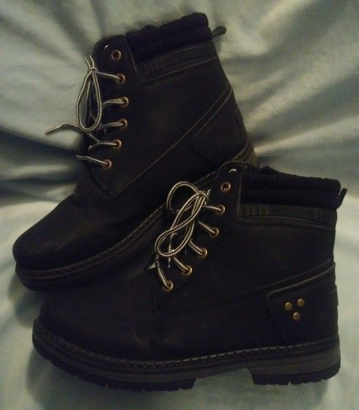 Black Boots Women's Sz 8 Lace Up Faux Fur