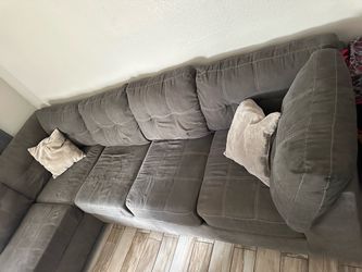 Sectional couch