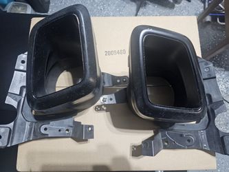 2020 Ford Edge ST Exhaust Bumper Bezel/ Trim