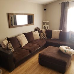 Couch - Sectional w/ Ottoman