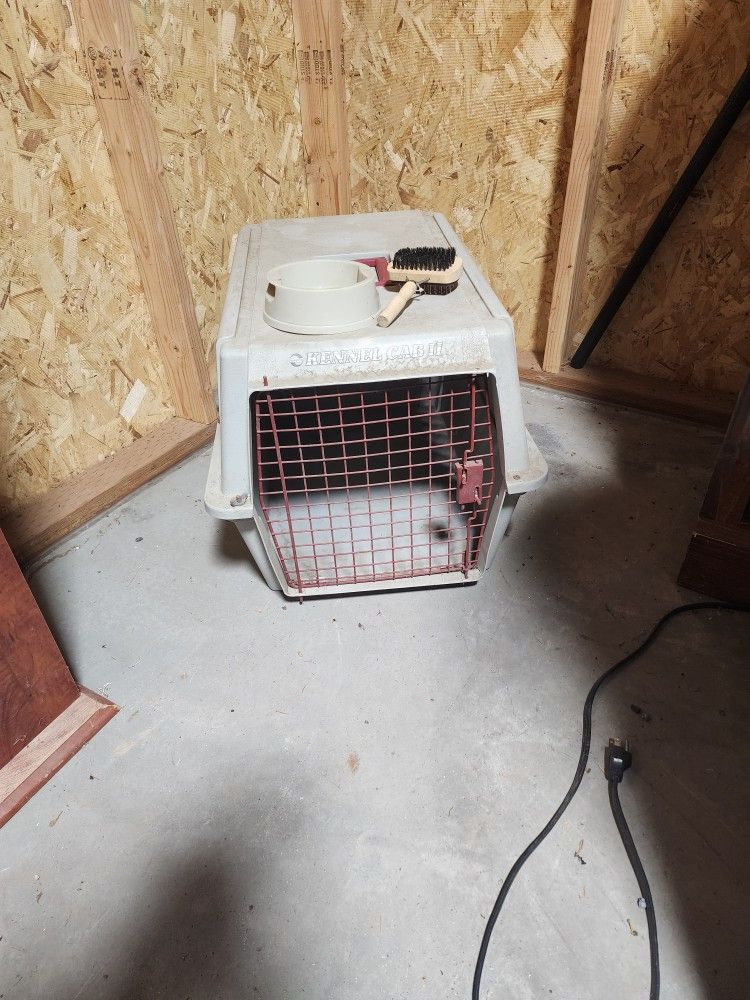 Pet Crate, Bruch,& Bowl