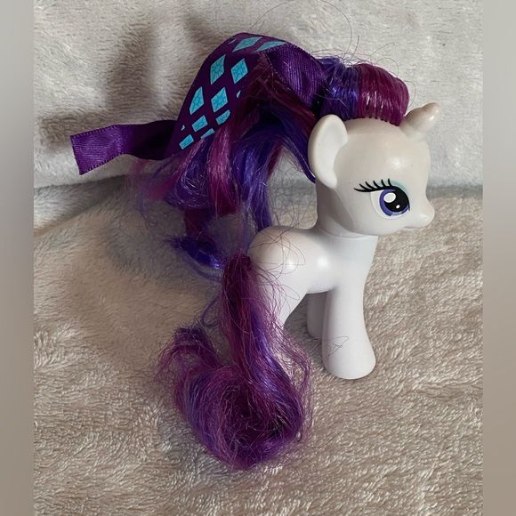 Hasbro My Little Pony MLP 3G4 RARITY Unicorn Blue Diamond Brushable w/ribbon