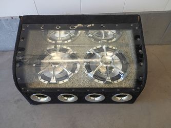 Two 12 in Dual subwoofer band pass box