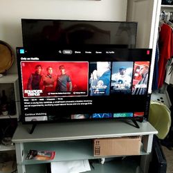 Vizio 43 Inch(D43-D2) Flatscreen TV With Remote 