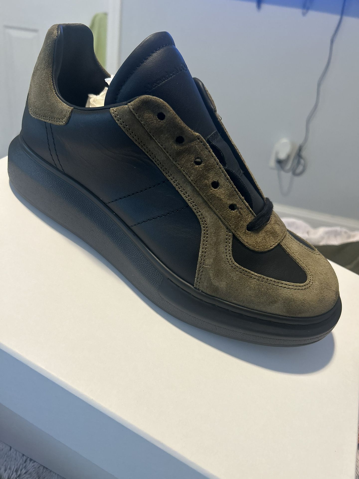 Brand New Alexander McQueens Size 43.5/10.5